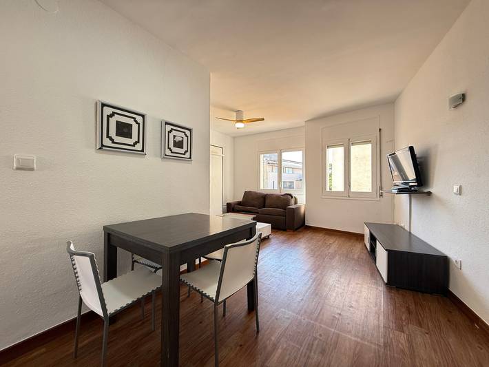Ganze Wohnung, Zentrales Apartment in Roses für 4, nahe Strand in Roses Centre, Roses