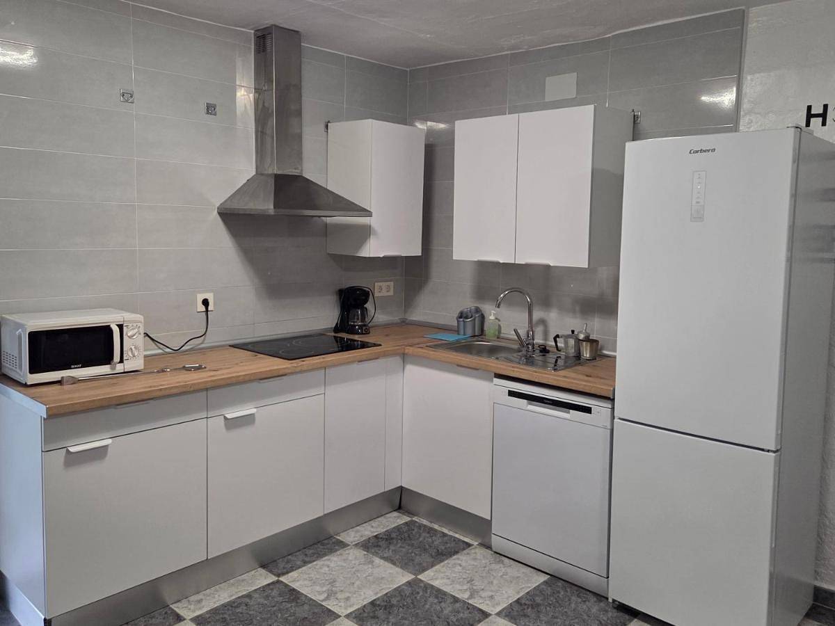 Four-Bedroom House in Don Benito, Provincia de Badajoz