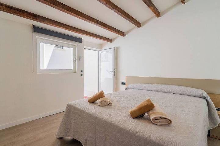 Elcano Living: 4 bedrooms, 3 bathrooms—ideal for families and groups in Castellón de la Plana, Costa del Azahar