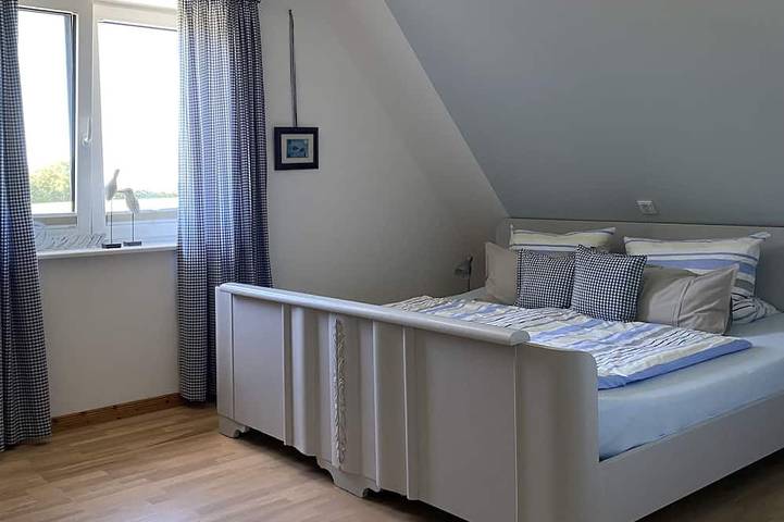 Ferienwohnung für 6 Personen, mit Terrasse und Garten sowie Sauna in Esgrus - 3