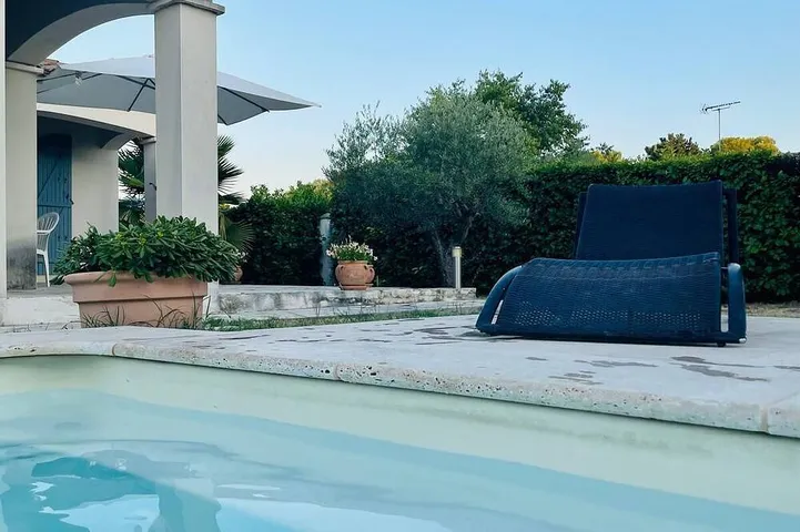 Villa für 5 Personen, mit Terrasse und Garten - 1