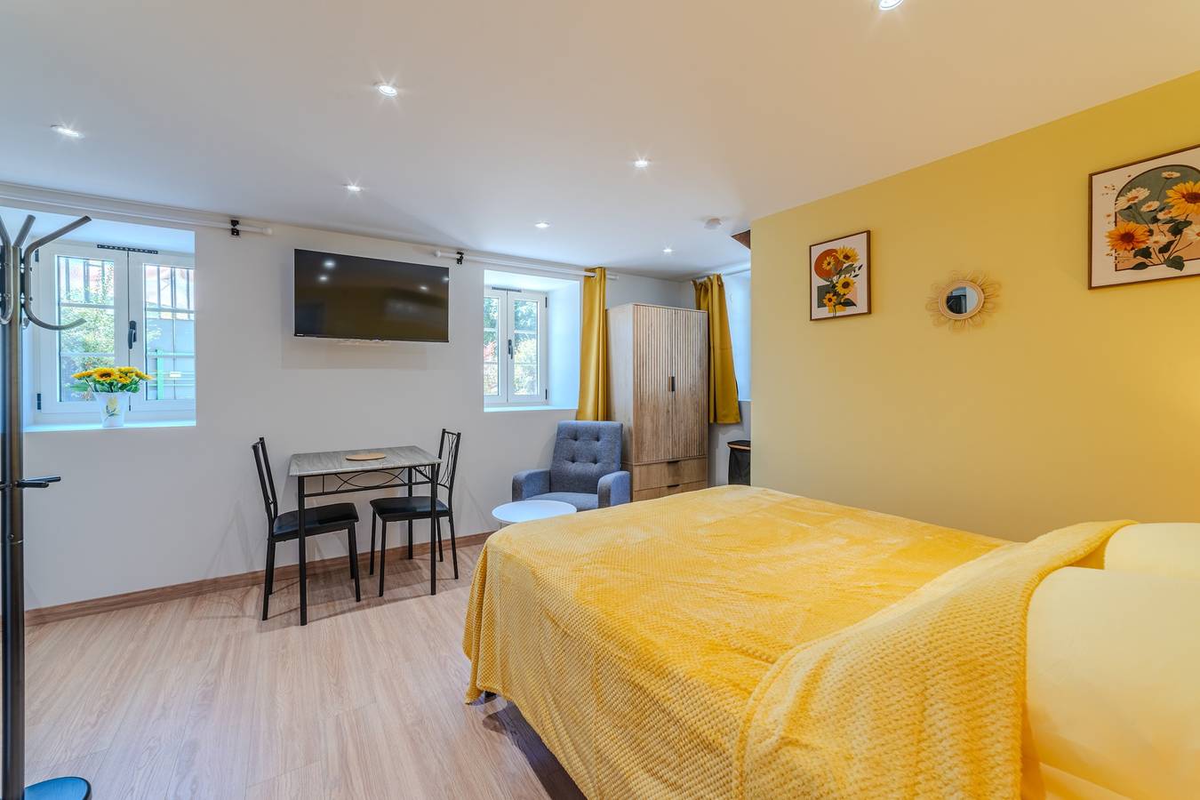 Appartement entier, La Demeure des Sources - Tournesol in Bourbon-Lancy, Région de Charolles