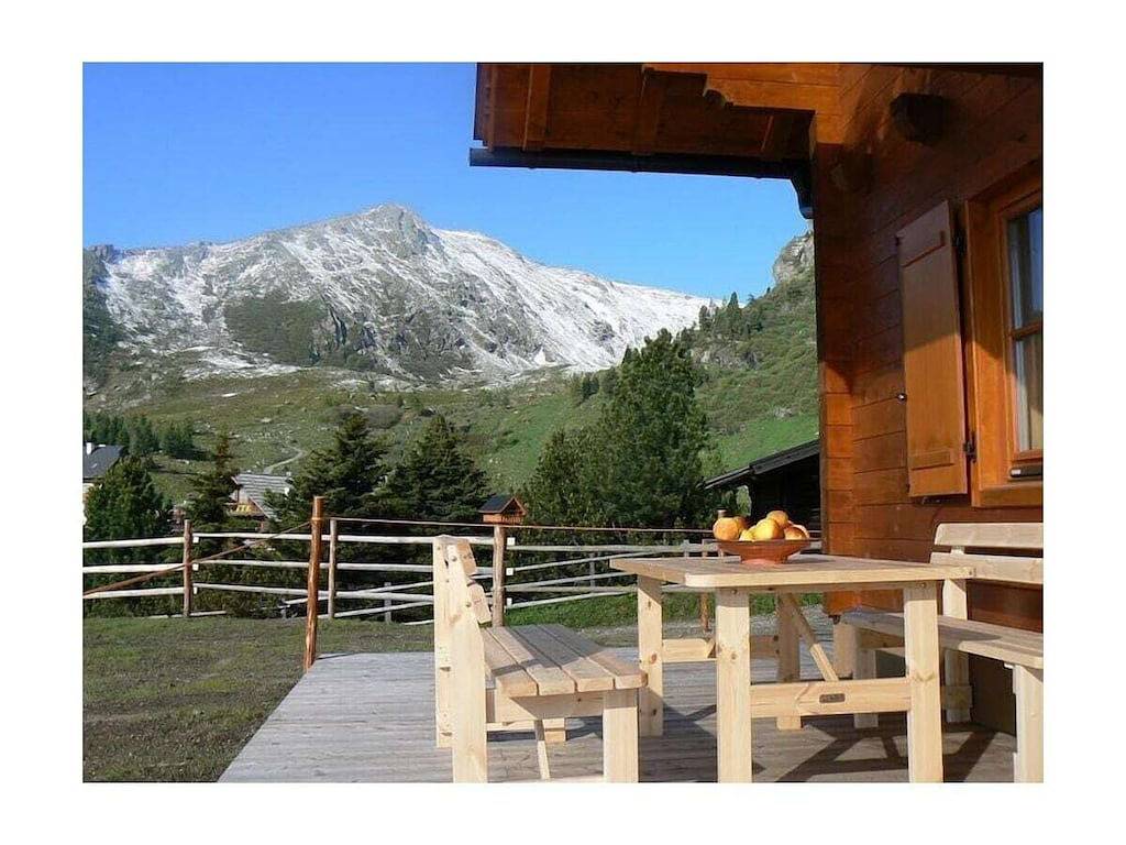 Hütte in Falkertsee mit Schwimmbecken in Reichenau (Österreich), Nockberge