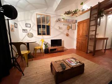 Gîte pour 2 personnes, avec vue à Belgentier