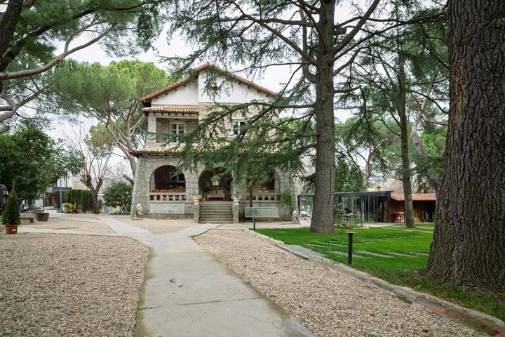 Casa rural para 22 personas, con Balcón y Terraza además de Jardín y Piscina en Galapagar - 3