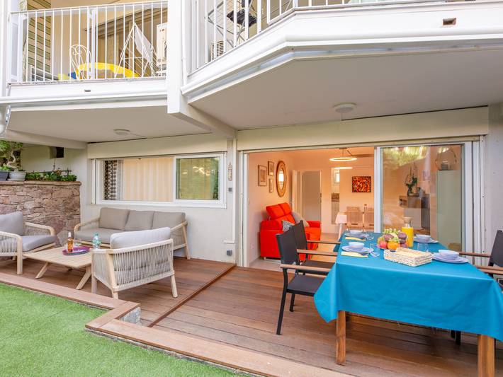 Location de vacances pour 4 personnes, avec jardin et terrasse dans Boulouris