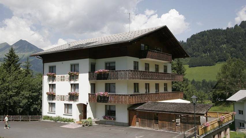 Ferienwohnung für 2 Personen, mit Balkon in Raggal