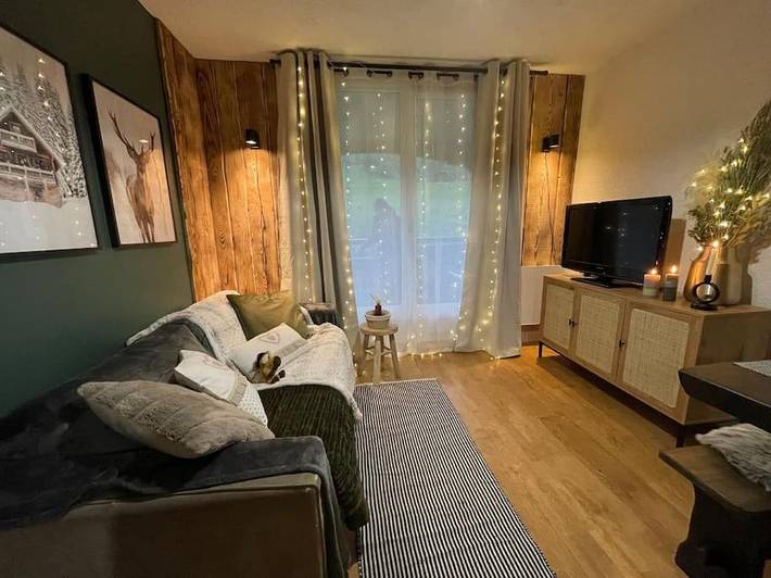 Gîte pour 4 personnes, avec vue et terrasse, animaux acceptés dans Office De Tourisme De L Alpe Du Grand Cerf - 2