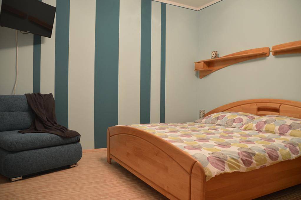 Ganze Ferienwohnung, Ferienwohnung Familie Stuhr - Ferienwohnung mit Blick zum Staatzer Berg in Staatz, Mistelbach (Niederösterreich)