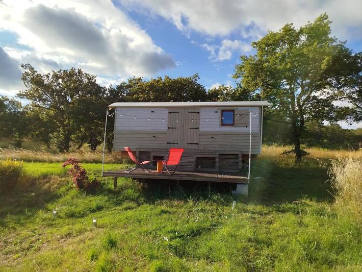 Location de vacances pour 2 personnes, avec jacuzzi et jardin à Aleyrac