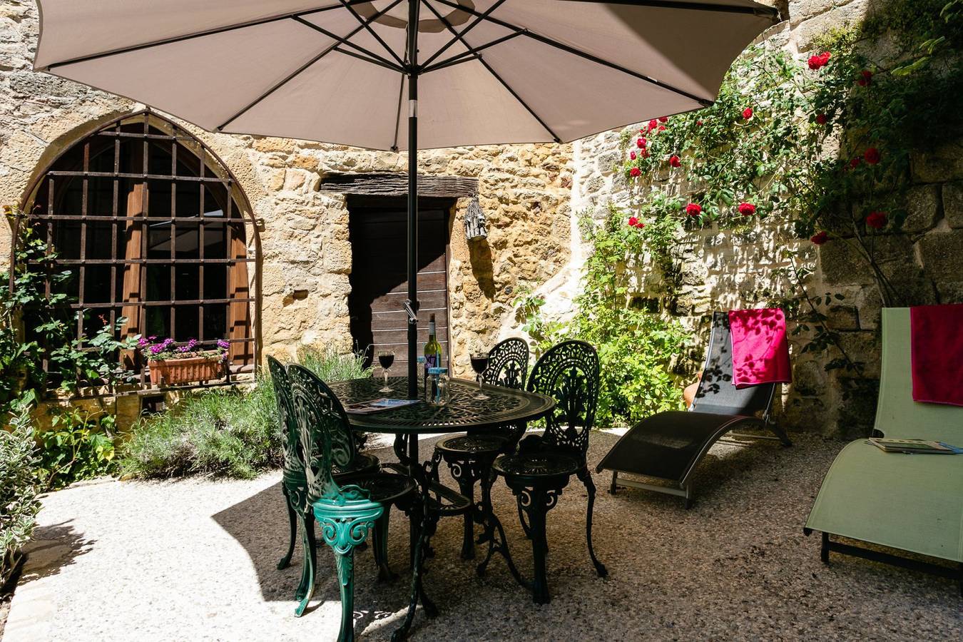 Au cœur de Beynac, agréable maison du Xivème siècle in Beynac-et-Cazenac, Périgord Noir