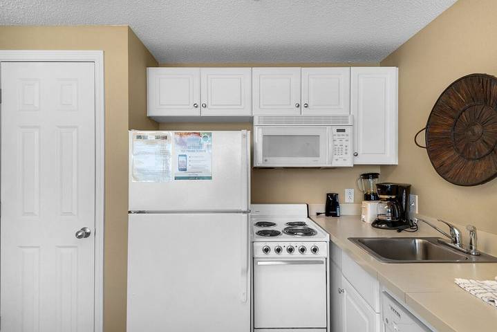 Vacation rental for 2 people, with hot tub and pool as well as balcony in Panama City (Florida)