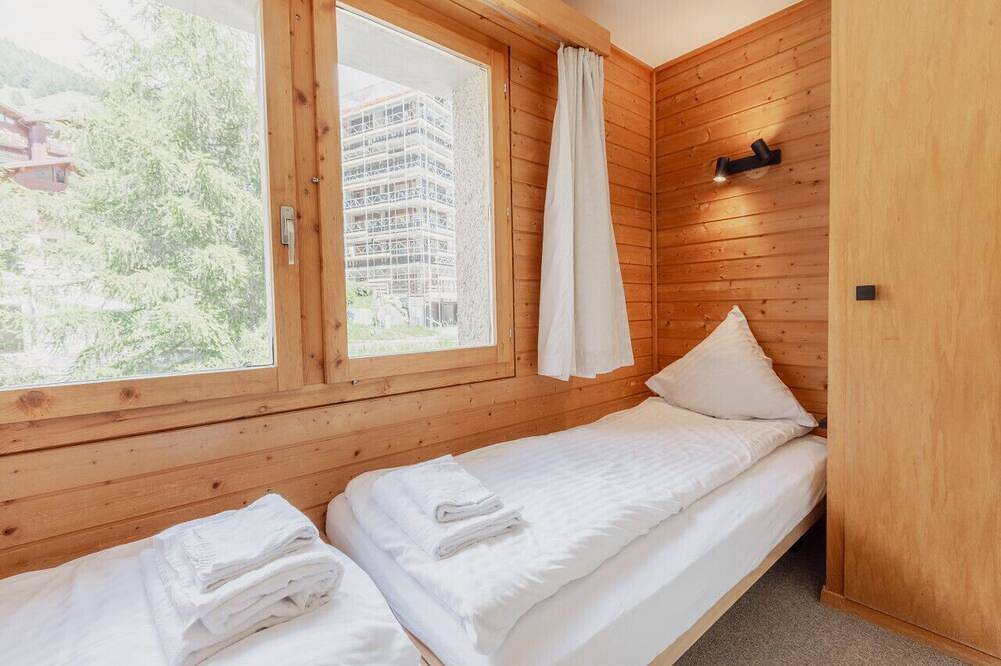 Apartamento entero, Charming duplex apartment 3 minutes from the ski lifts in Grimentz, Anniviers