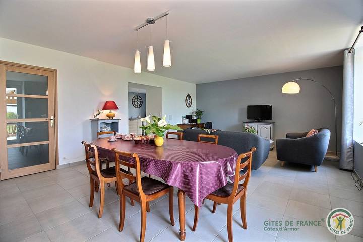 Gîte pour 6 personnes, avec jardin et terrasse à Lannion - 3