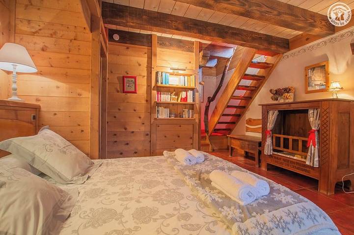 Location de vacances pour 4 personnes, avec jardin ainsi que balcon et sauna à Corbel - 4