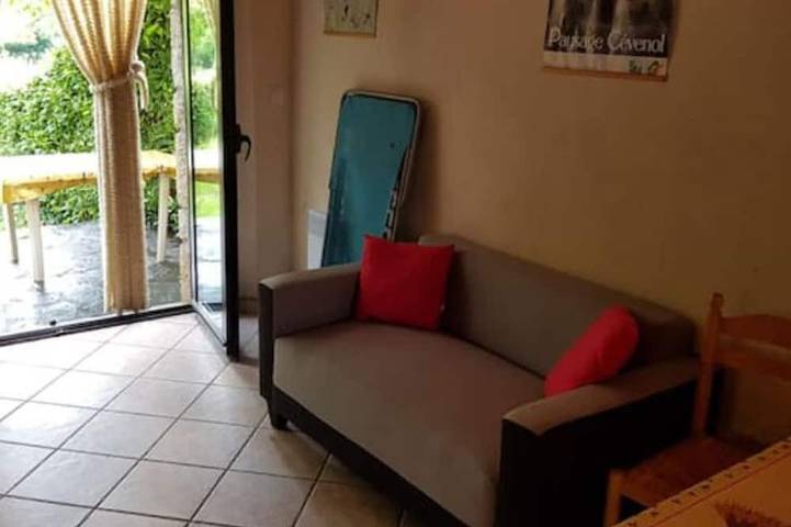 Location de vacances pour 4 personnes, avec Jardin à Chambon (Gard)