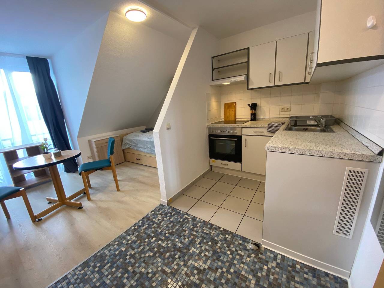 Geheel appartement, Appartement 'Zwei Betten Studio' met wifi in Lübeck (Stad), Lübeck