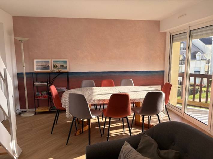 Gîte pour 10 personnes, avec terrasse dans Kerjouanno - 2