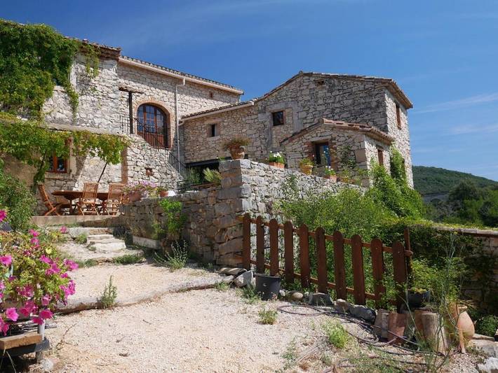 Location de vacances pour 20 personnes, avec piscine et sauna ainsi que jardin et vue à Saint-Just-et-Vacquières - 3