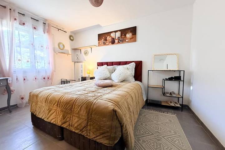 Gîte pour 10 personnes, avec balcon à Savasse - 2