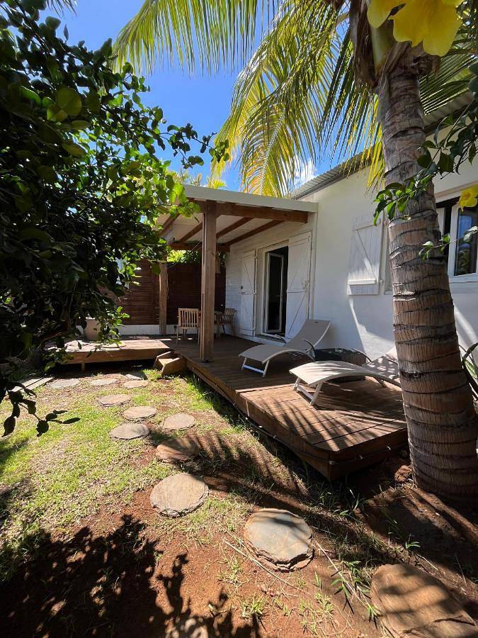 Location de vacances pour 4 personnes, avec vue ainsi que terrasse et jardin, animaux acceptés dans Port de Saint-Gilles les Bains - 2