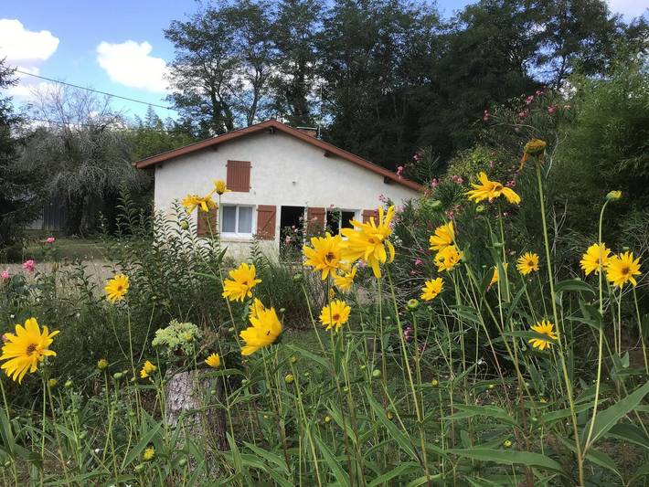 Gîte pour 4 personnes, avec Terrasse ainsi que Jardin et Vue