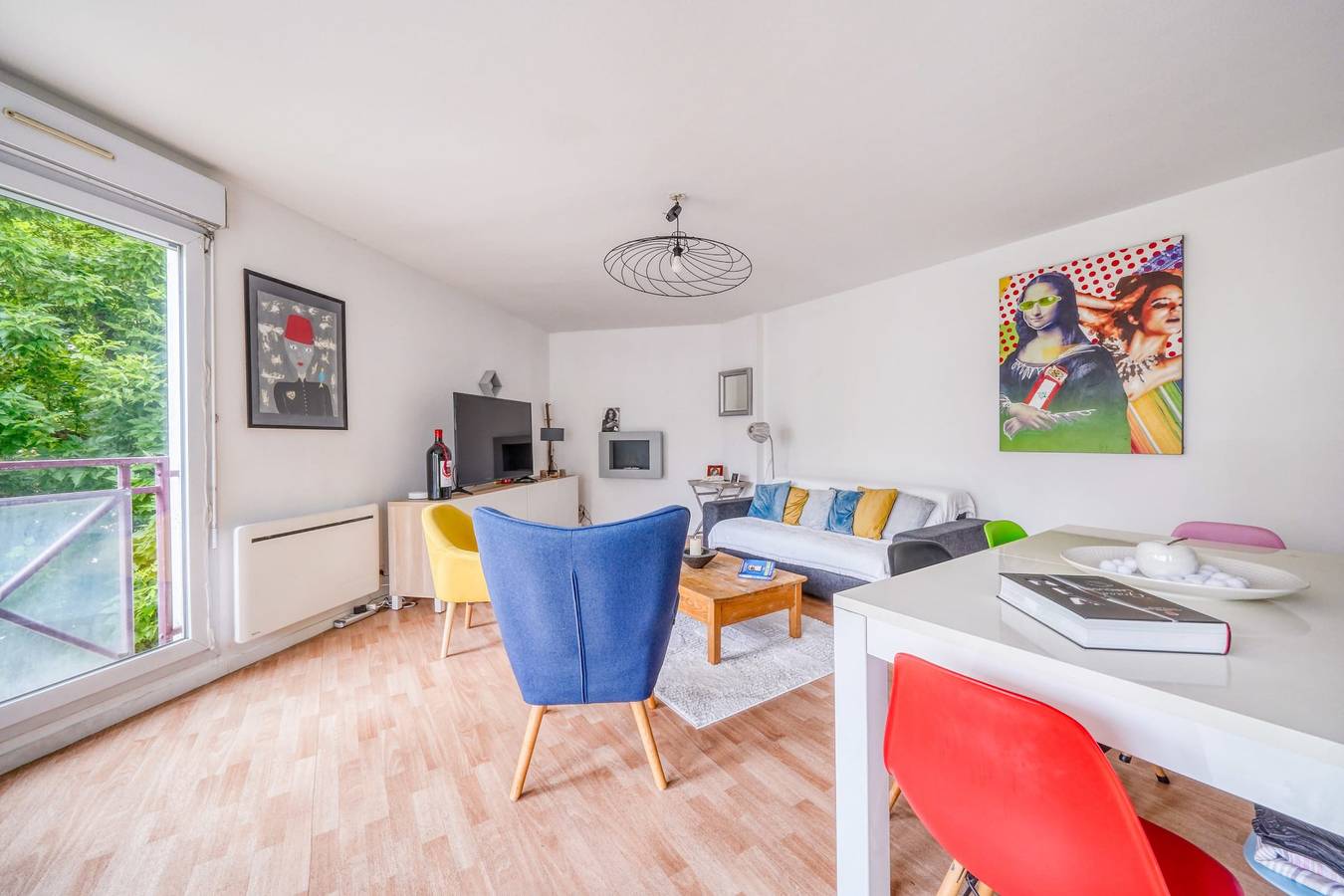 Apartamento entero, Bright apartment with private parking in Bordeaux in Burdeos, Región de Burdeos