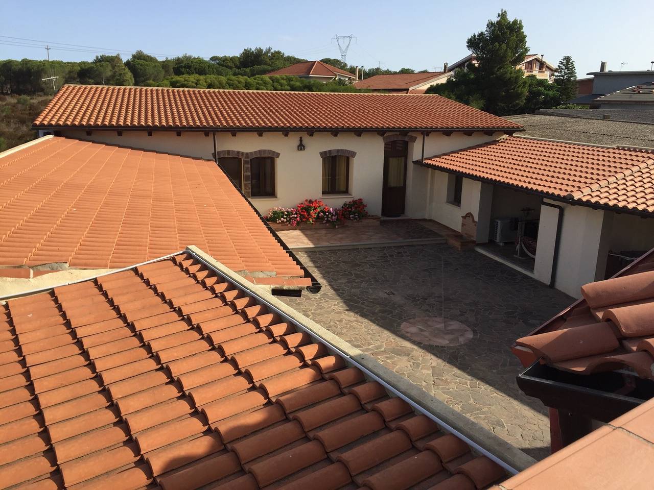 Appartamento intero, Villa Nuragica - Appartamento con cucina esterna e terazza con vista in Nuraxi Figus, Gonnesa