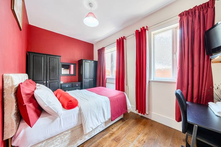 2 Bedroom Bungalo - Contractors,Long Stays,Parking in Wolverhampton, Région de Birmingham