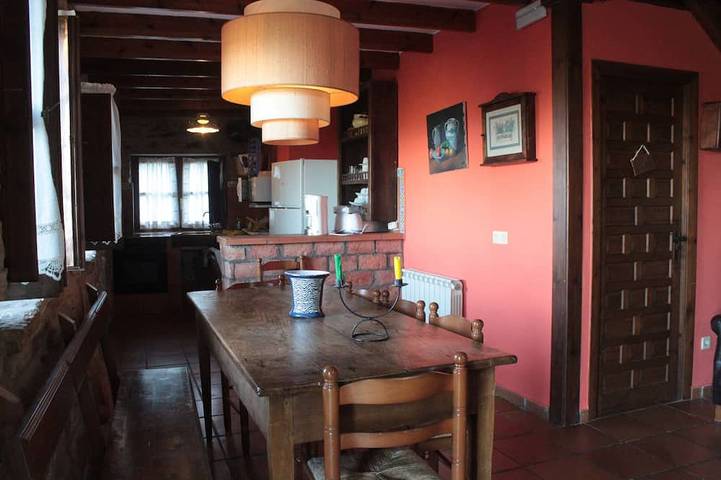 Casa rural para 10 personas, con jardín y terraza - 1