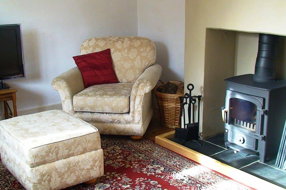 Pretty cottage with direct access to The New Forest in Burley, Hampshire