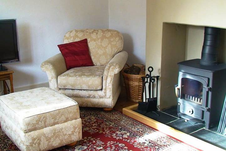 Pretty cottage with direct access to The New Forest in Burley, Hampshire