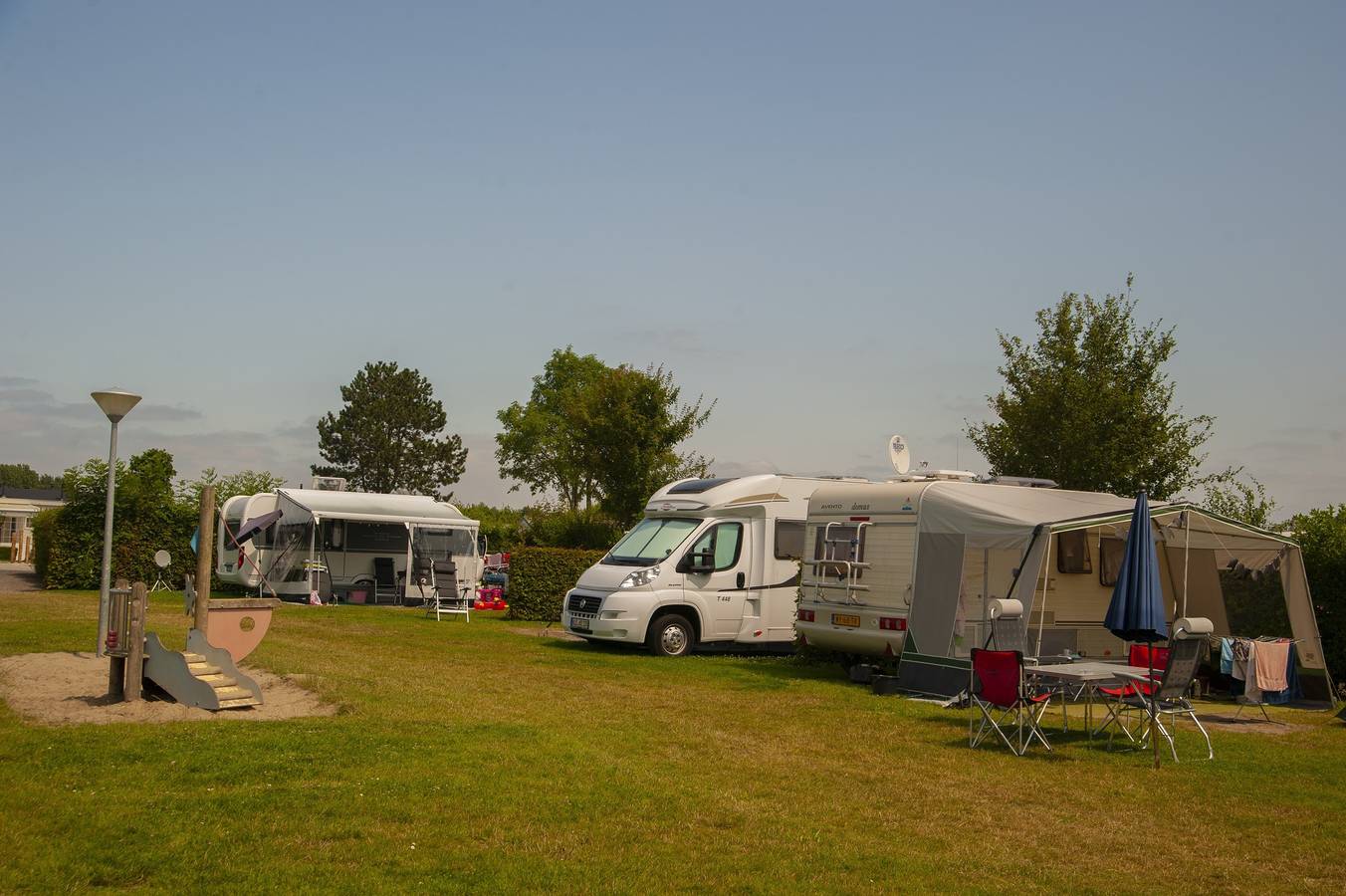 Camping Zonneweelde — Comfortplatz in Nieuwvliet, Zeeuwse Kust