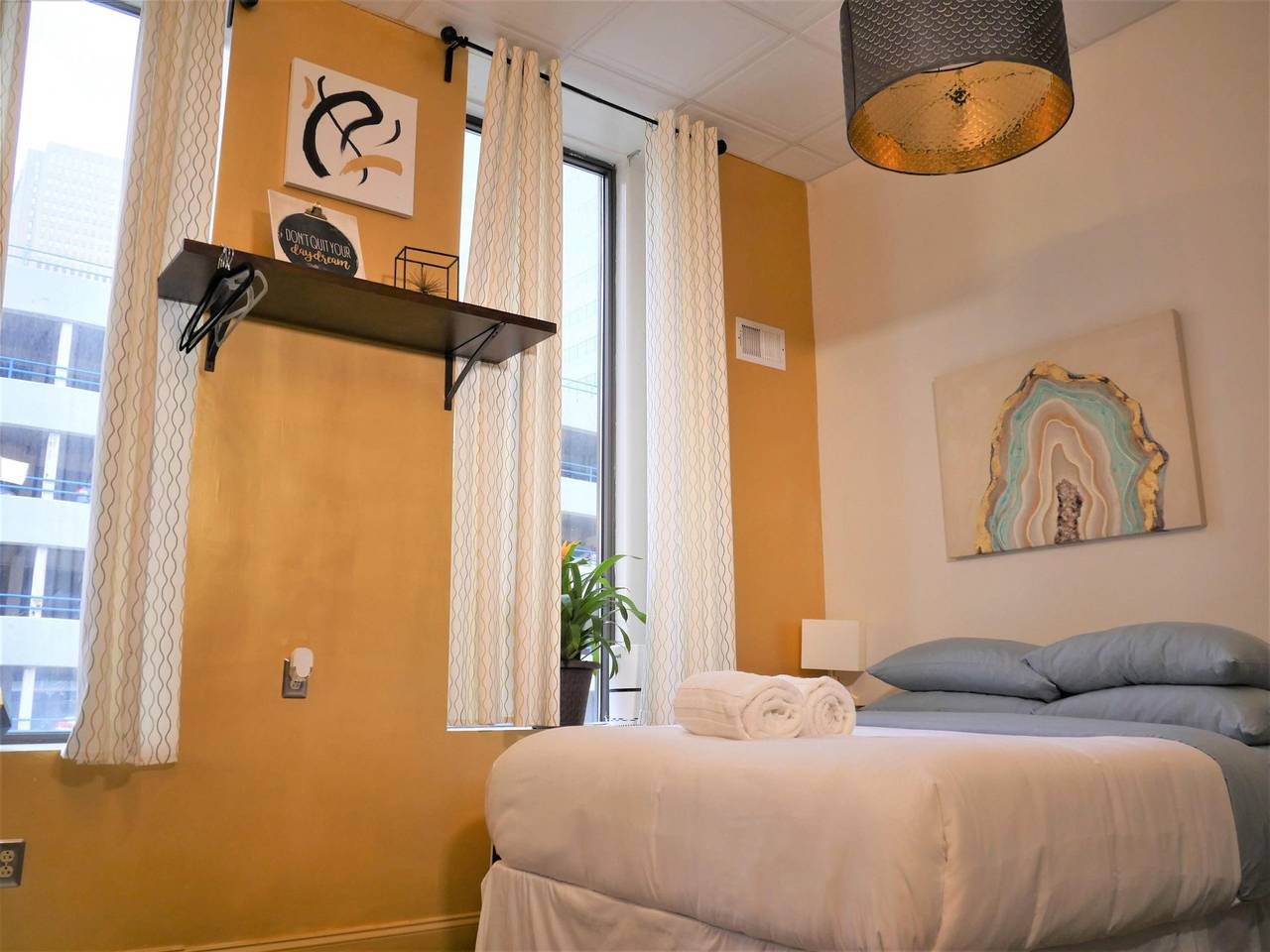 Apartamento entero, Central Downtown Queen Bed Walk to all Venues in Pittsburgh, Condado de Allegheny