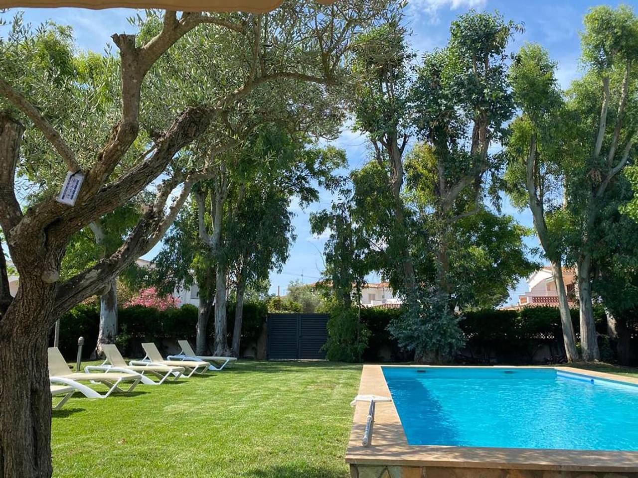 Casa Del Mar - Villa con Jardín, 2 Piscinas y a 50m del Mar en Sant Martí d'Empúries in Sant Martí d'Empúries, La Escala