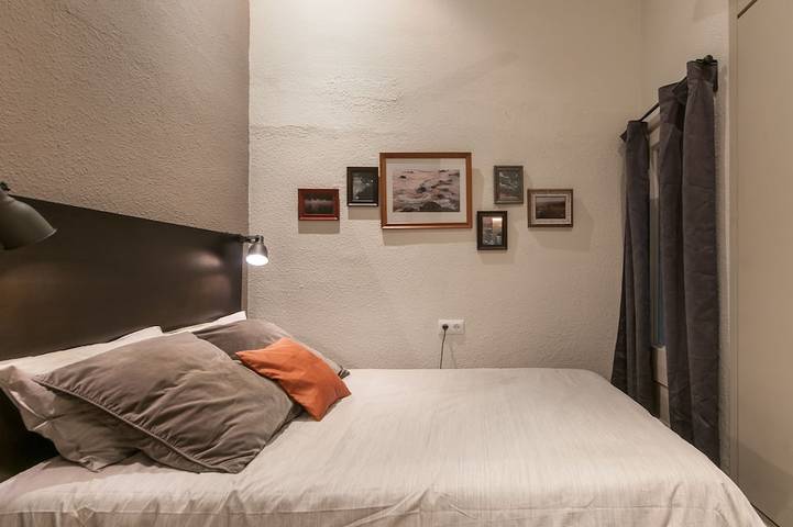 Entire apartment, Terrace 2 apartment Valencia St in Barcelona Centre, Barcelona