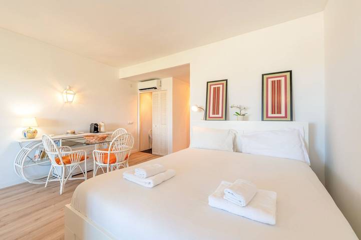 Apartamento de vacaciones para 2 personas, con balcón y piscina - 1