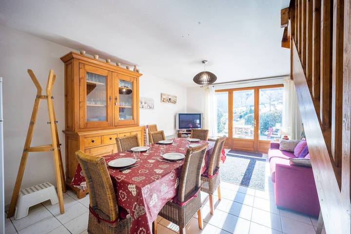 Appartement de vacances pour 8 personnes, avec terrasse et jardin