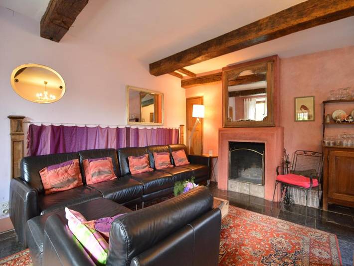 Location de vacances pour 9 personnes, avec terrasse et jardin dans Comblain-Fairon