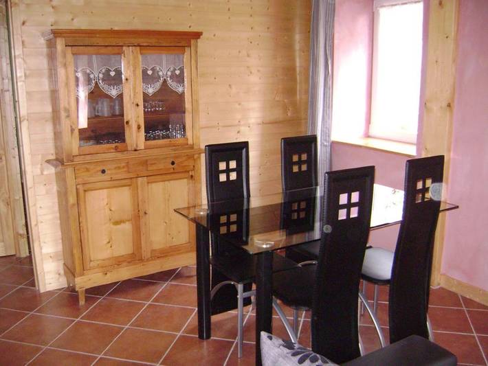 Gîte pour 5 personnes, avec vue et terrasse à Usson-en-Forez - 4