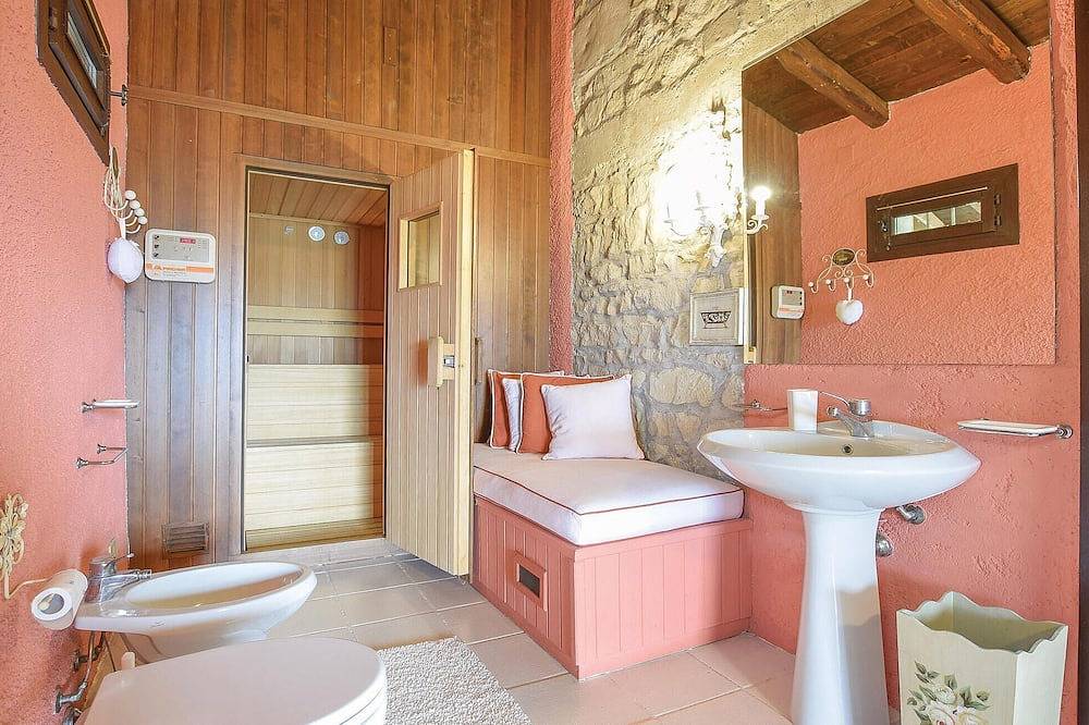 Wunderschönes Haus in Tarzo mit Sauna in Tarzo, Südliche Karnische Alpen