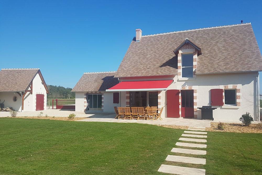 La Rotiere Lodge Du Cervolet 4-bedroom house in the Loire Valley in Fontaines-en-Sologne, Sologne