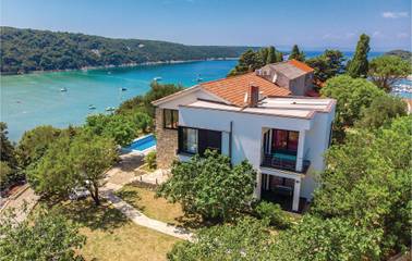 Ferienhaus für 14 Personen, mit Terrasse, mit Haustier auf Rab