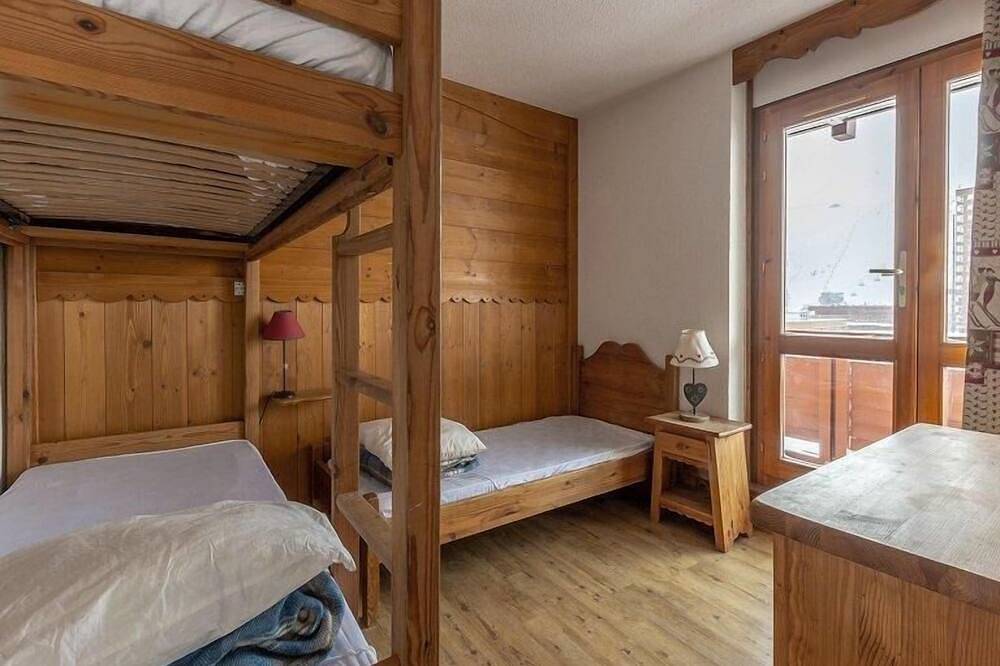 Ganze Wohnung, 50m bis zu den geschäften, 5te Etage, balkon, fernseher, schließfach für die skier, 50m², La Plagne in Plagne Centre, La Plagne-Tarentaise