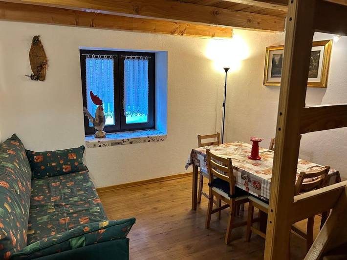 Gîte pour 3 personnes, avec vue et balcon à Champoluc - 2