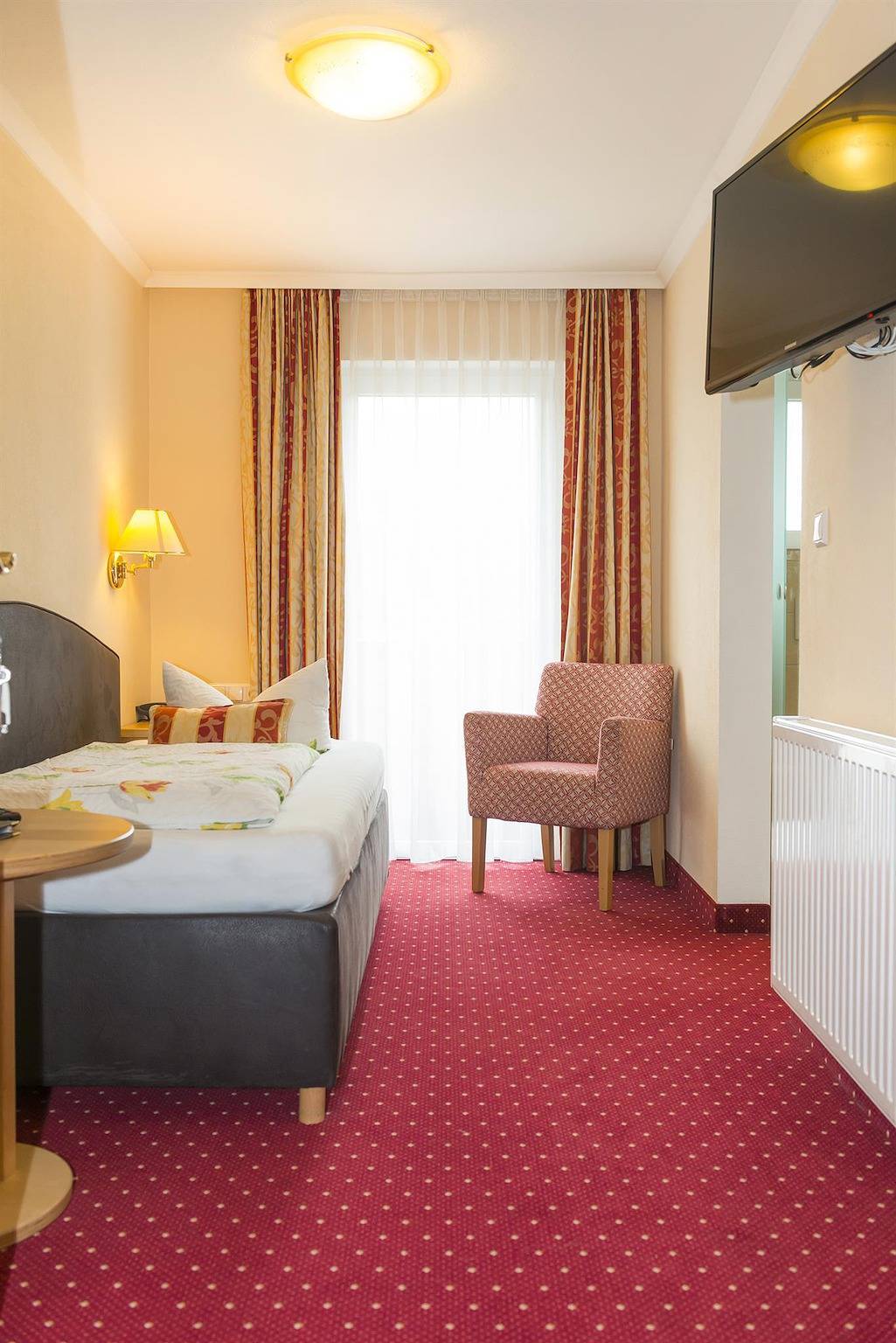 Éénpersoonskamer, bad, Wc, 1 slaapkamer in Niederau, Wildschönau