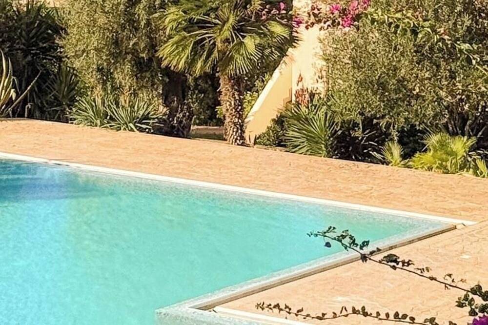 Beautiful retreat view with swimming pool, Sub Paradise in Zambrone, Vibo Valentia Province