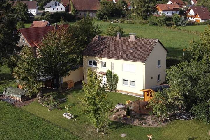 Ferienwohnung für 6 Personen, mit Balkon und Garten