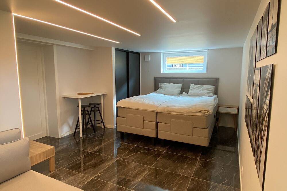 Ganze Wohnung, Newly renovated basement apartment with nice view in Rauma (Norwegen), Nördliches Fjordnorwegen