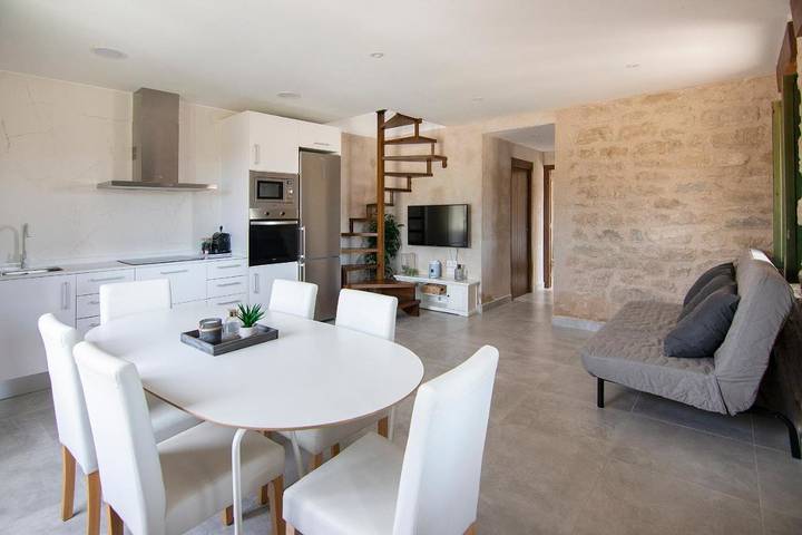 Location de vacances pour 12 personnes, avec vue ainsi que piscine et jardin à Alcañiz - 3